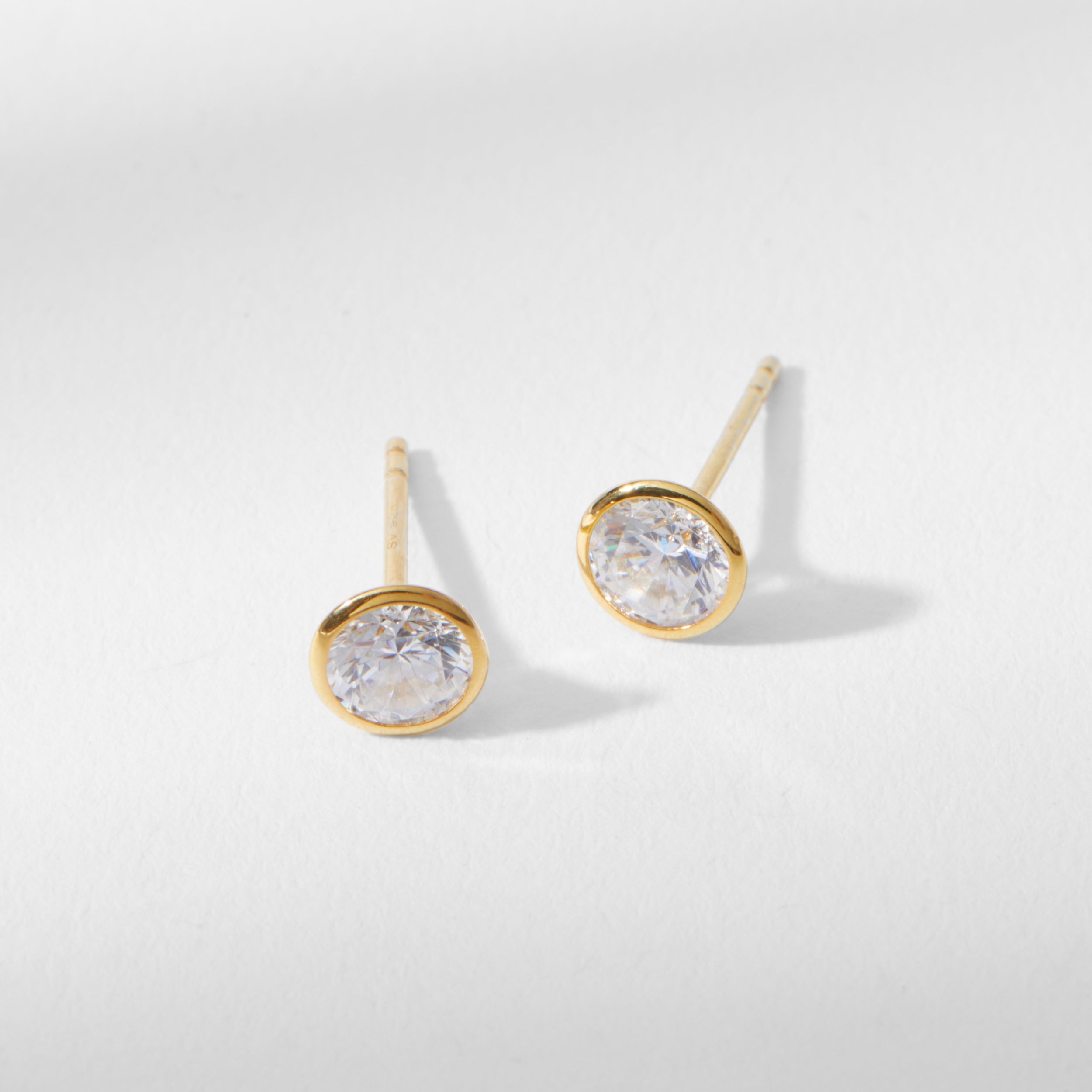 Bezel Earrings :: Gold
